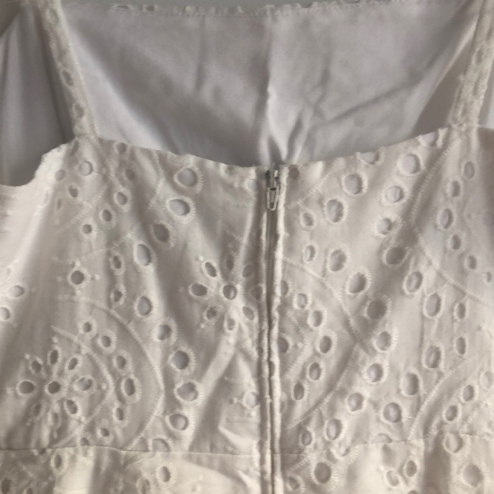 Urban Outfitters White Eyelet Dress Size 6 - Picture 5 of 7